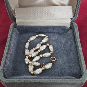 Fresh water pearls and gold beads bracelet